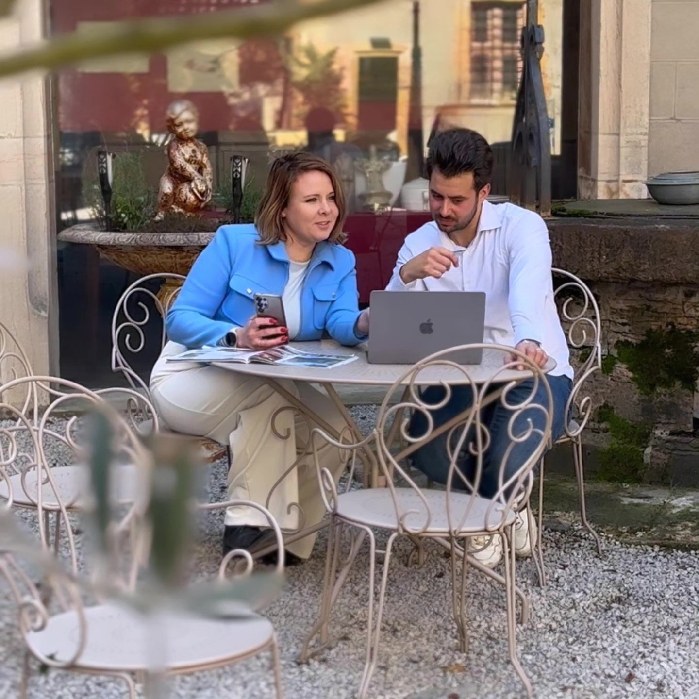 Création de contenus visuels et montage vidéo professionnel Bourg-en-Bresse